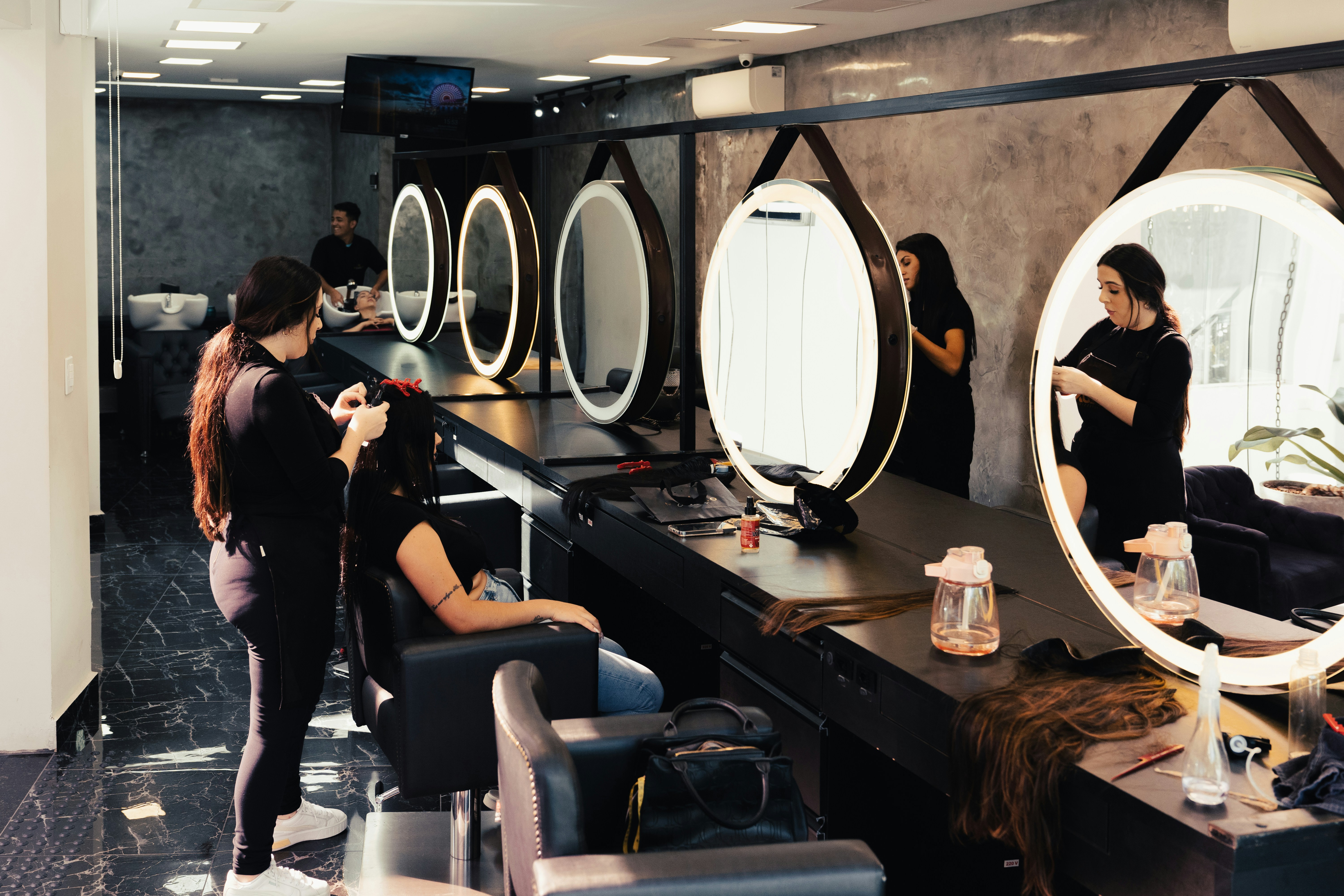 Beauty Center - Salon in Mirdif for Sale For Sale